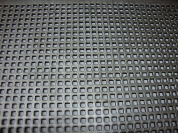 DĚROVANÝ PLECH Qg 3-5, NEREZ - 2,0/580x2000 mm
