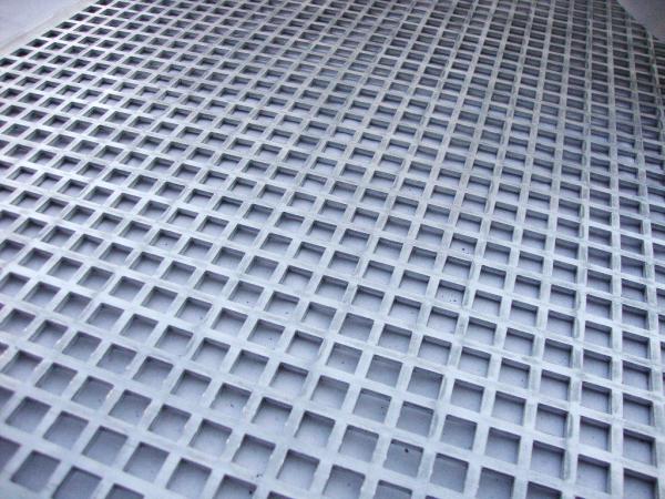 DĚROVANÝ PLECH Qg 10-14, NEREZ - 1,0/655x372 mm
