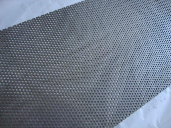 DĚROVANÝ PLECH Rv 5-8, OCEL - 1,5/275x1350 mm