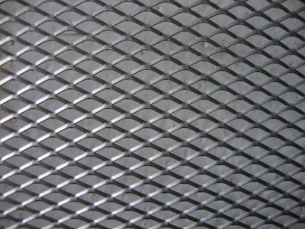 TAHOKOV 10x5x1,0  NEREZ - 0,5/1020x130 mm