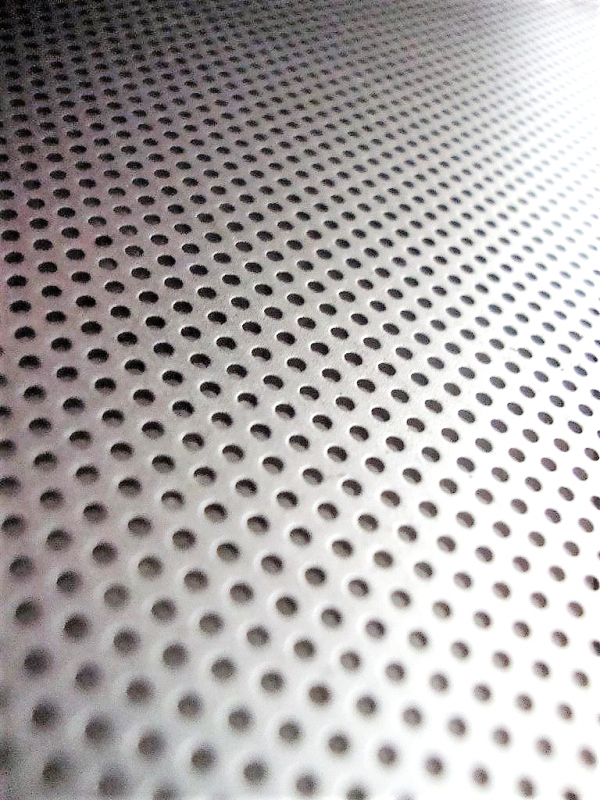 DĚROVANÝ PLECH Rv 1,2-2,25  OCEL - 1,0/1000x1475 mm