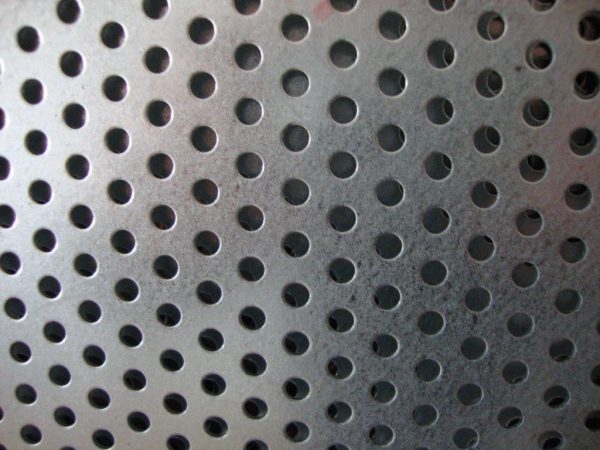 DĚROVANÝ PLECH Rv 4-8, POZINK - 1,0/400x1250 mm