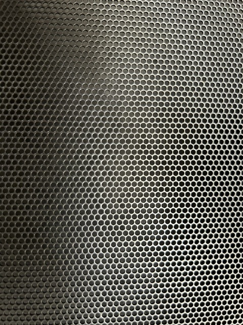 DĚROVANÝ PLECH Rv 2-2,5, OCEL - 1,0/2000x560 mm